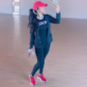 Meet your Posher, Rebecca